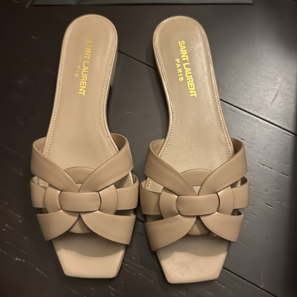 SAINT LAURENT TRIBUTE NU PIEDS SANDALS DARK BEIGE